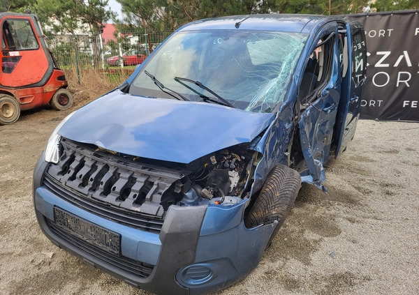 Citroen Berlingo cena 3990 przebieg: 246000, rok produkcji 2010 z Rychwał małe 211